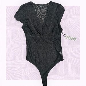 Haute Monde Black Lace Bodysuit size M nwt
